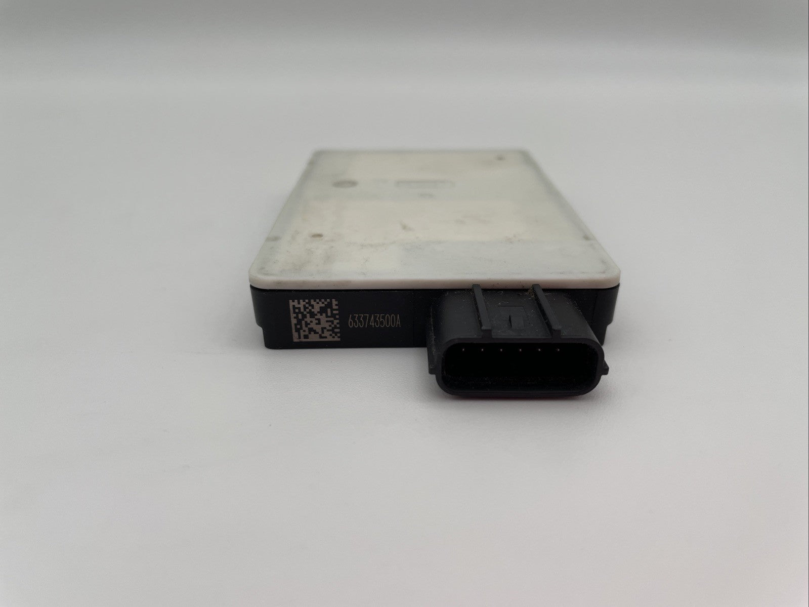 2017-2024 CHRYSLER PACIFICA REAR BLIND SPOT MONITOR RADAR SENSOR OEM 68306454AB