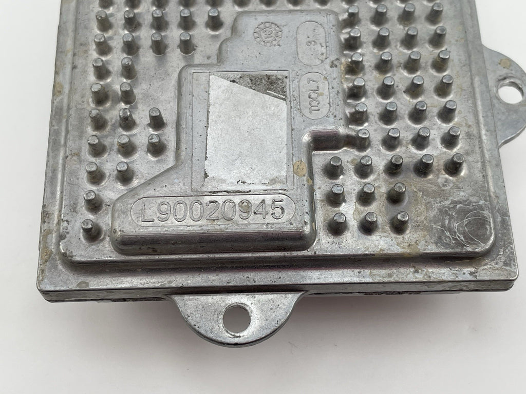 OEM 2015 - 2020 Cadillac Escalade LED Side Marker Lamp Control Module L90052818