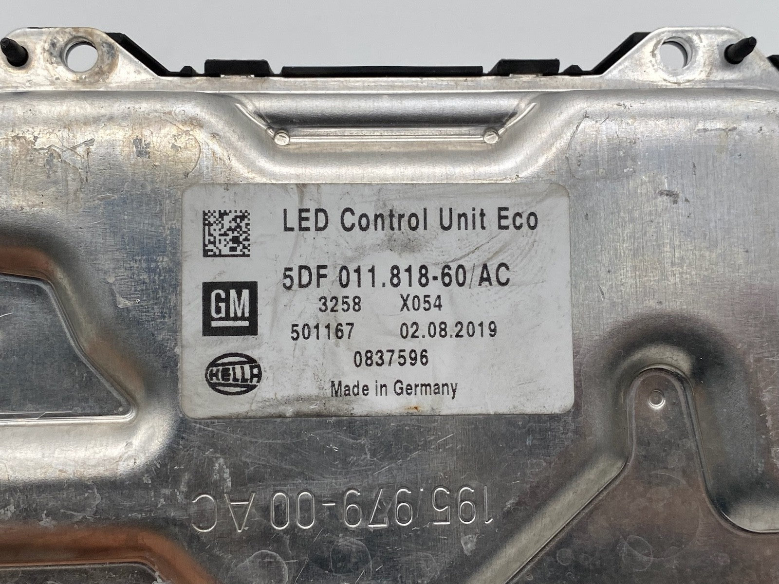 2018-2020 GMC Terrain Headlight LED Control Unit Eco GM Hella 5DF 011.818-60/AC