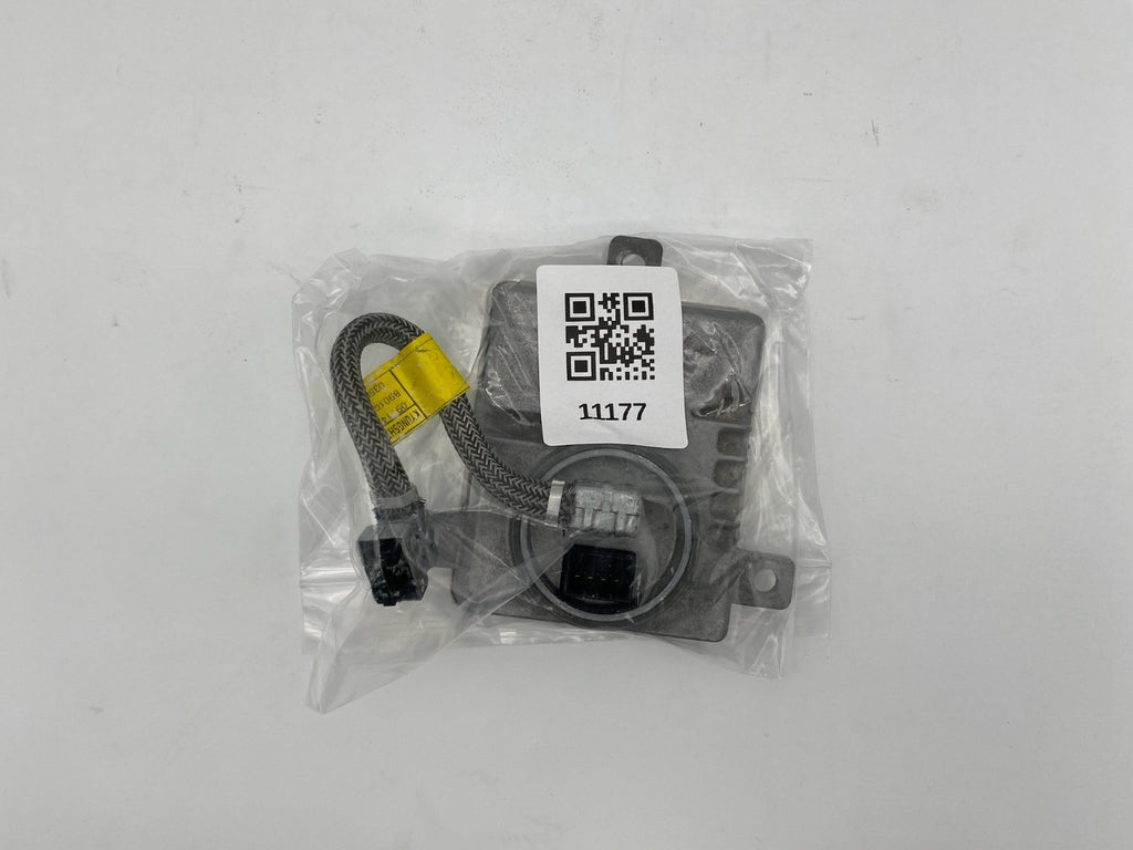 2011-2020 Chrysler 300 Xenon Ballast Computer Control Module OEM BAM92-143700