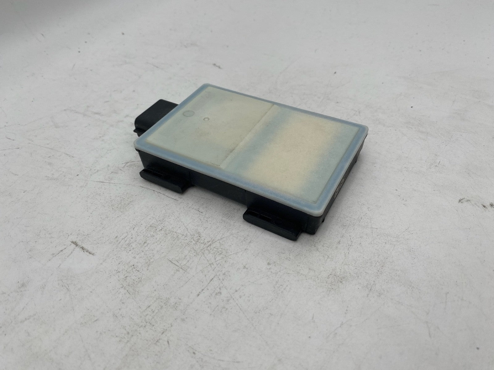 2019 - 2022 LAND ROVER RANGE ROVER REAR RIGHT SIDE BLIND SPOT RADAR SENSOR OEM