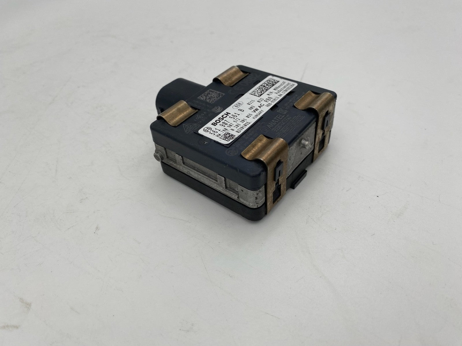 2016-2019 Volkswagen PassatAdaptive Cruise Distance Radar Sensor 561 907 561 B