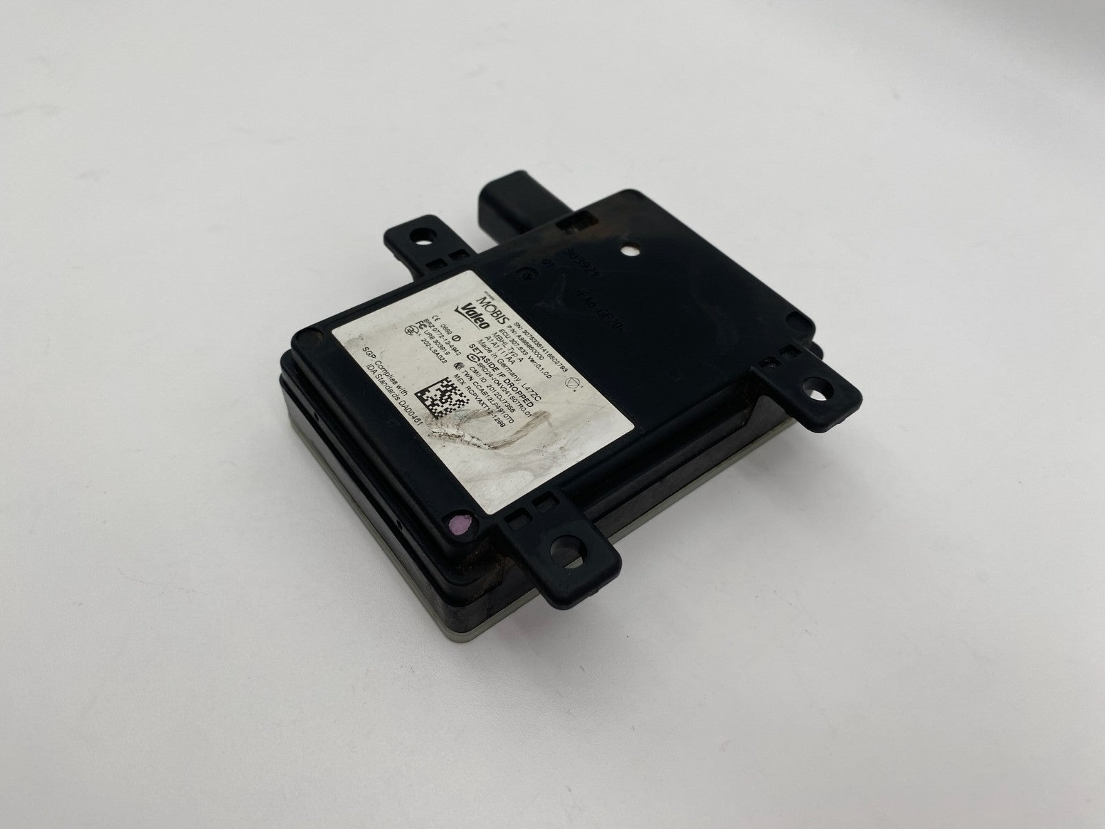 2015 2016 2017 2018 Kia Sedona Rear Blind Spot Module Sensor Radar A995850000
