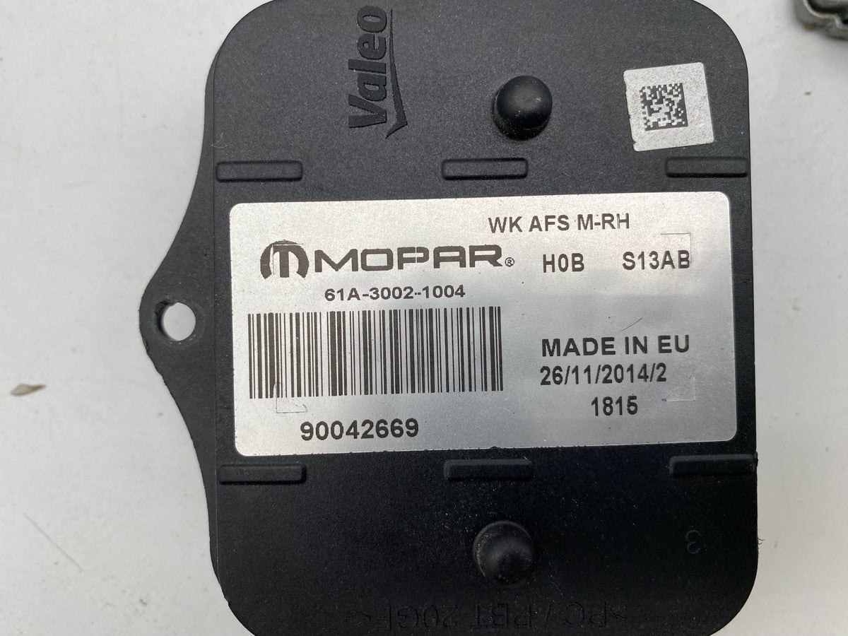 2014-20 Jeep Grand Cherokee HID Xenon RH Headlight Ballast Bulb Bracket Module