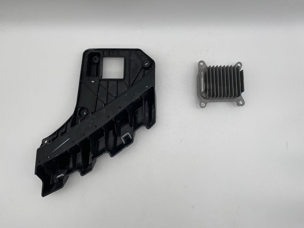 2021-2023 Tesla Model 3 LED RH Headlight Ballast Module w/ Bracket 1532925-02-C