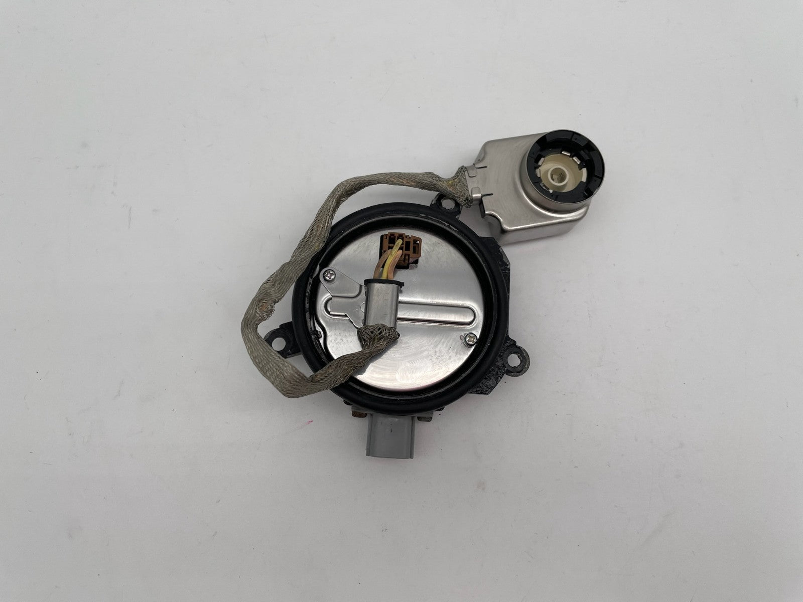 2004 2005 2006 2007 2008 2009 2010 Infiniti QX56 Xenon Headlight Ballast Module