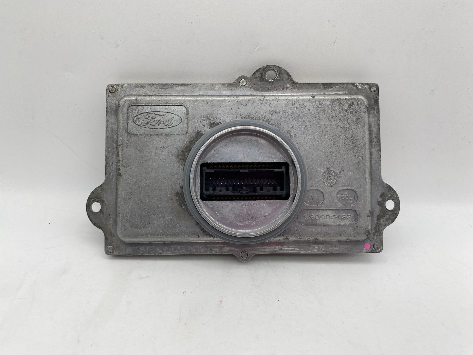 2013 2014 2015 2016 Lincoln MKZ LED Headlight Control Module Ballast L90032780