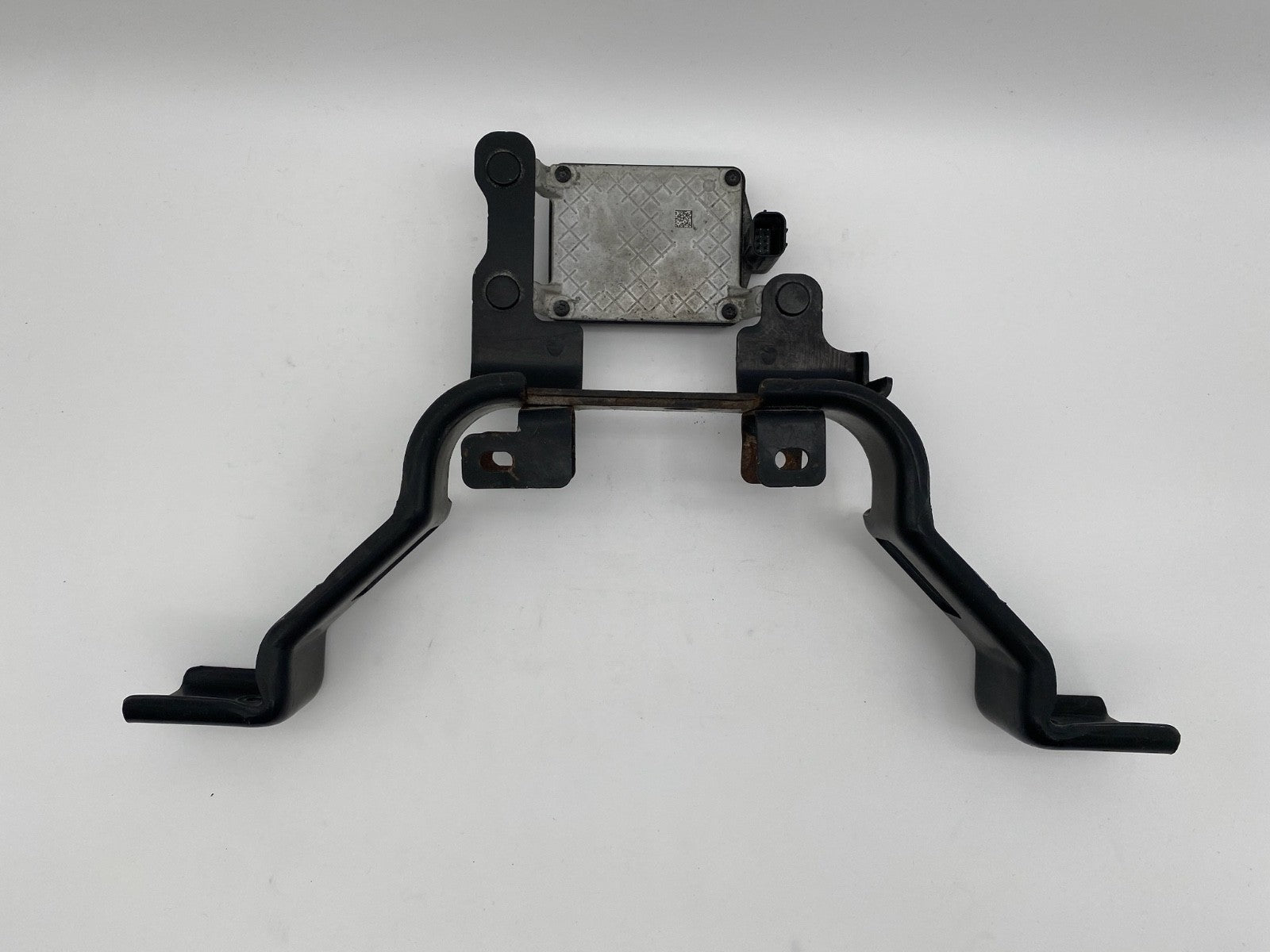 2017-2025 NISSAN ROGUE CRUISE RADAR DISTANCE SENSOR W/ BRACKET OEM 28438-5FA3A