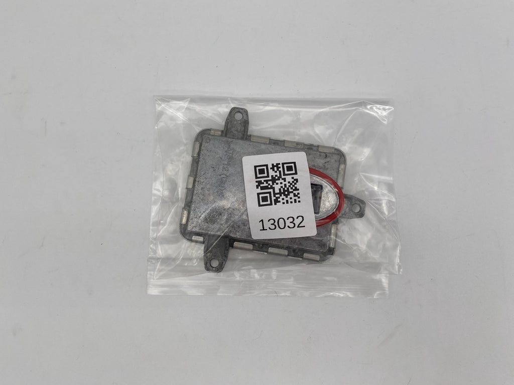 2014-2018 Jeep Cherokee HID Xenon Headlight Ballast Module OEM 1 307 329 469 00