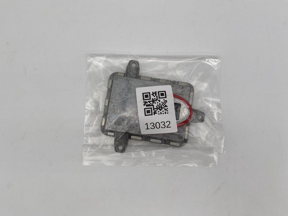 2014-2018 Jeep Cherokee HID Xenon Headlight Ballast Module OEM 1 307 329 469 00