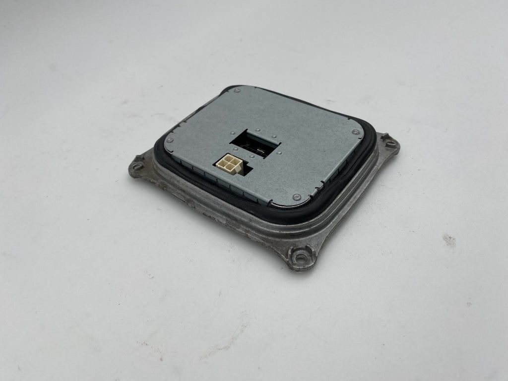 2009-2012 Audi A4 S4 B8 Headlight LED DRL Control Module Ballast 8K0 907 472 A
