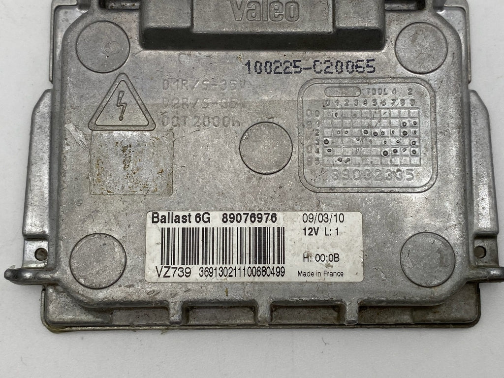 2005-2015 BUICK ENCLAVE GMC BMW XENON HEADLIGHT BALLAST CONTROL MODULE 89076976