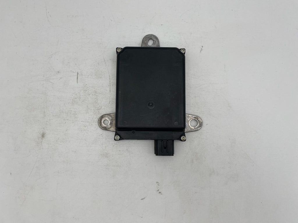 2015-2018 TOYOTA SIENNA BLIND SPOT MONITOR SENSOR RADAR MODULE OEM 88162-08021