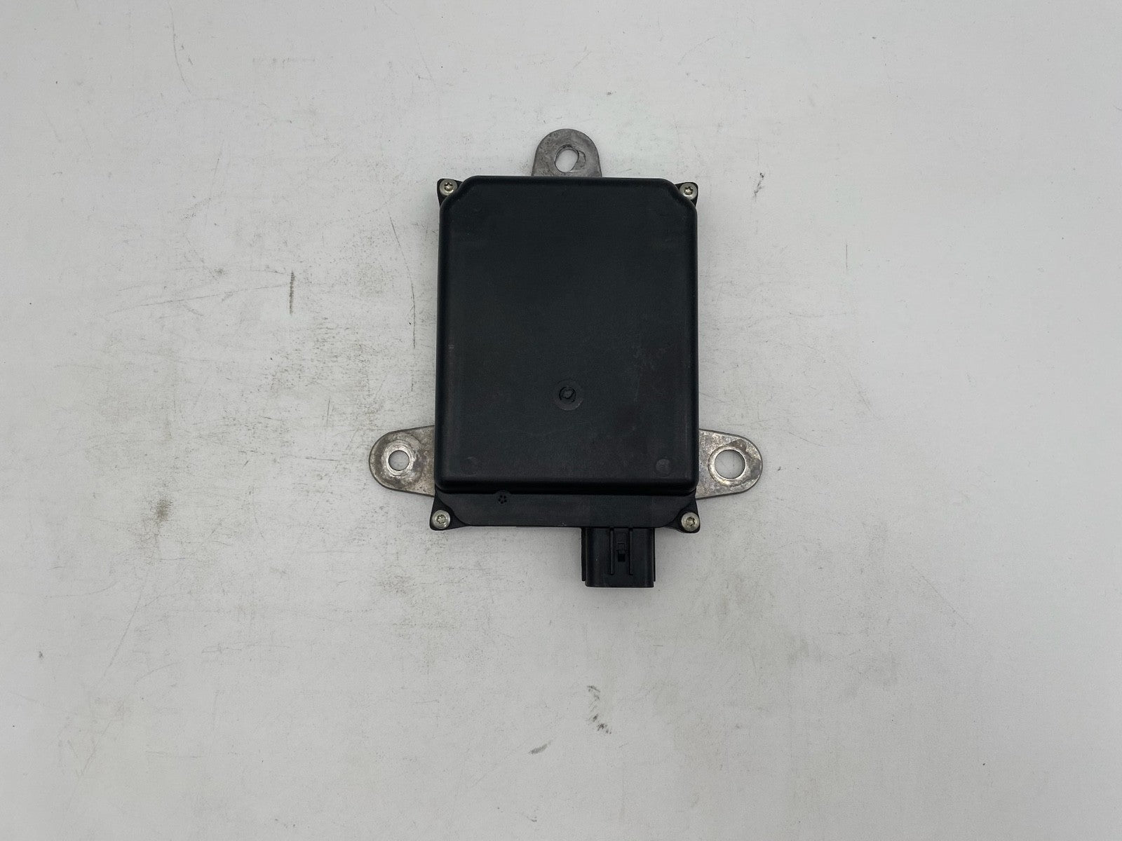 2015-2018 TOYOTA SIENNA BLIND SPOT MONITOR SENSOR RADAR MODULE OEM 88162-08021