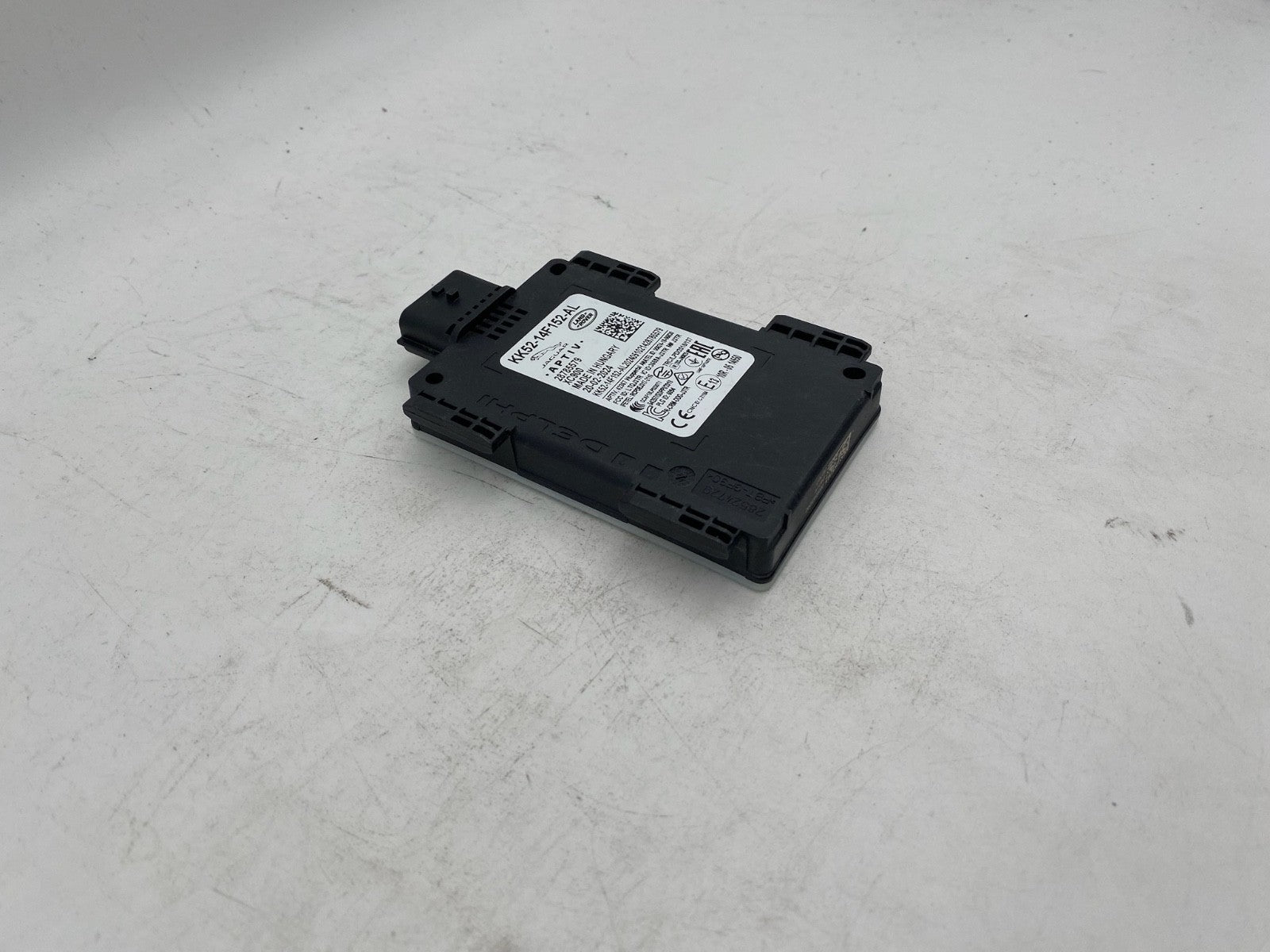 2019 - 2022 LAND ROVER RANGE ROVER REAR RIGHT SIDE BLIND SPOT RADAR SENSOR OEM