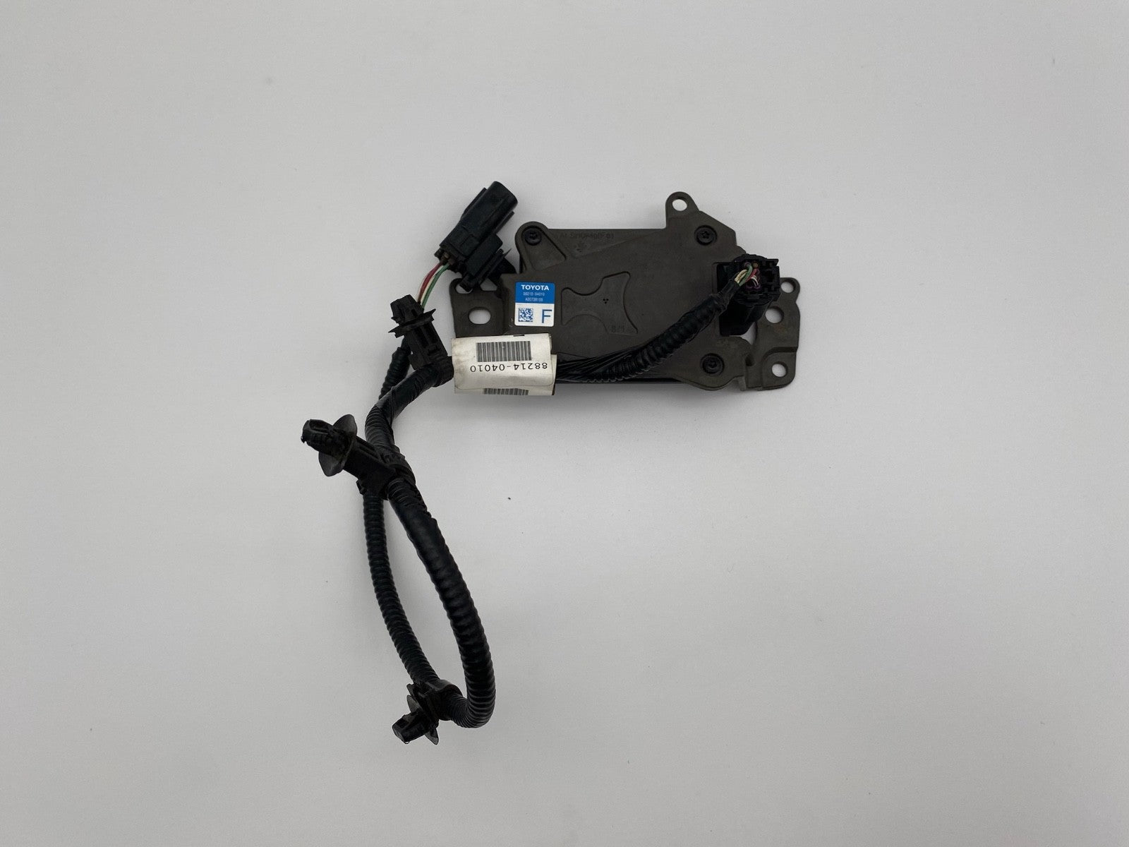 2018-2023 TOYOTA TACOMA FRONT CRUISE CONTROL RADAR DISTANCE SENSOR 88210-04010