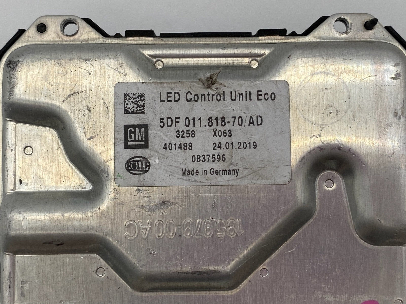 2016-20 Cadillac CT6 Jaguar XE Headlight Control Module Ballast 5DF 011.818-70AD