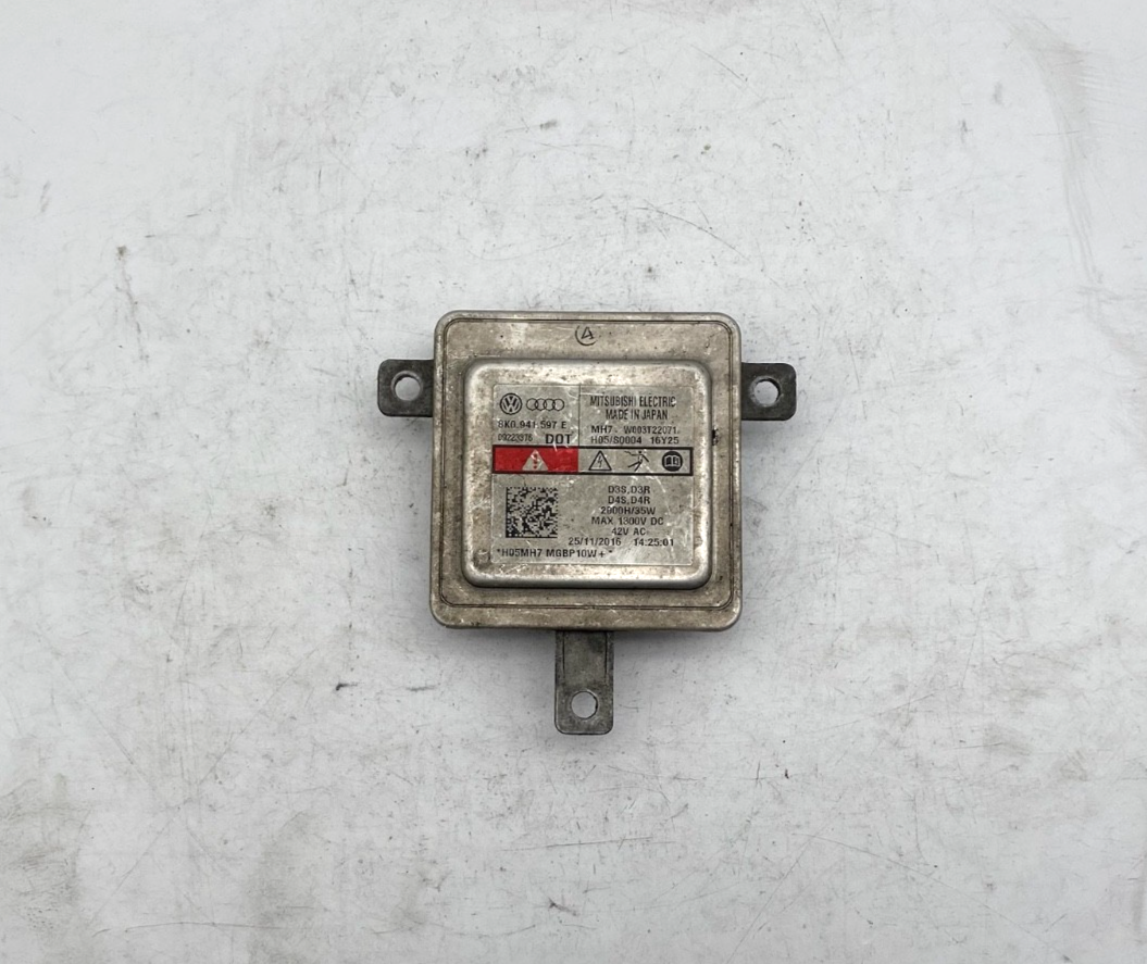 2009-2012 Audi A4 A5 Q5 Xenon Hid Headlight Ballast Control Module 8K0 941 597 E